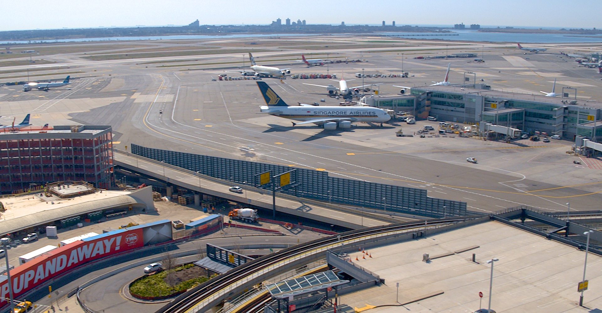 flights arriving at jfk