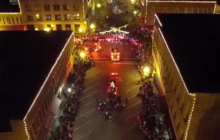 AirVuz Video: Get in the Spirit with this Holiday Parade by Drone in Red Wing, Minnesota