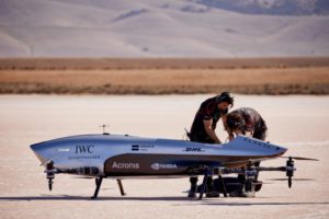 world's first flying car race