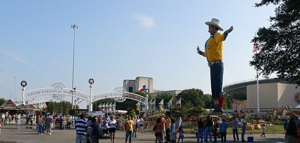 Texas State Fair 2008 with Big Tex e1693594005438