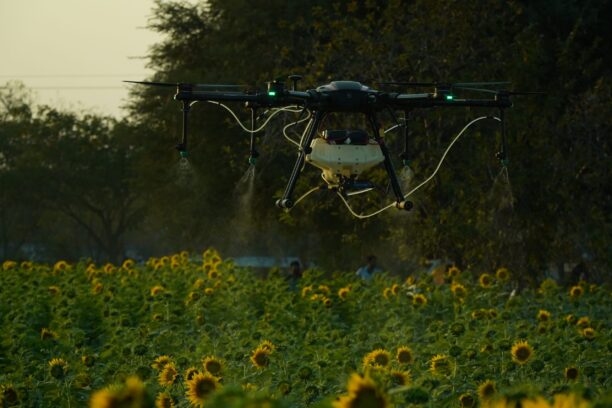 Marut Drones & IFFCO Initiate Large-Scale Drone Spraying in Andhra Pradesh and Telangana - dronelife.com